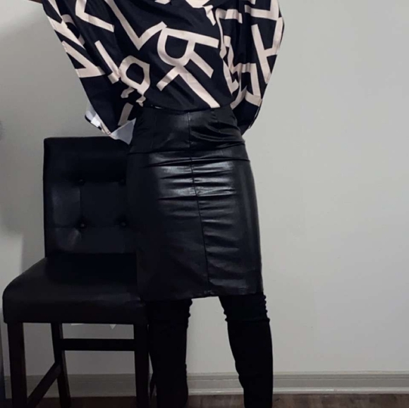 Black Faux Leather Skirt - Picture 3 of 6